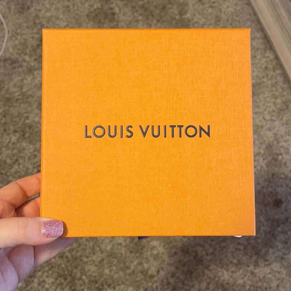 Louis Vuitton belt box